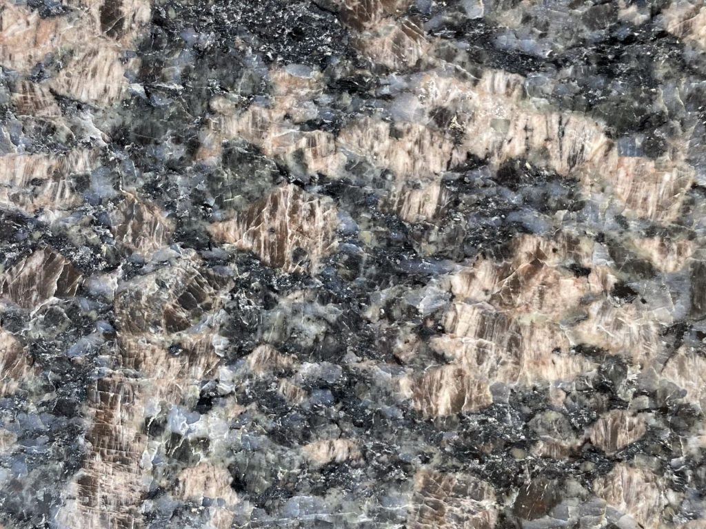 Imperial Sapphire Brown Granite Stone Slabs and Countertops
