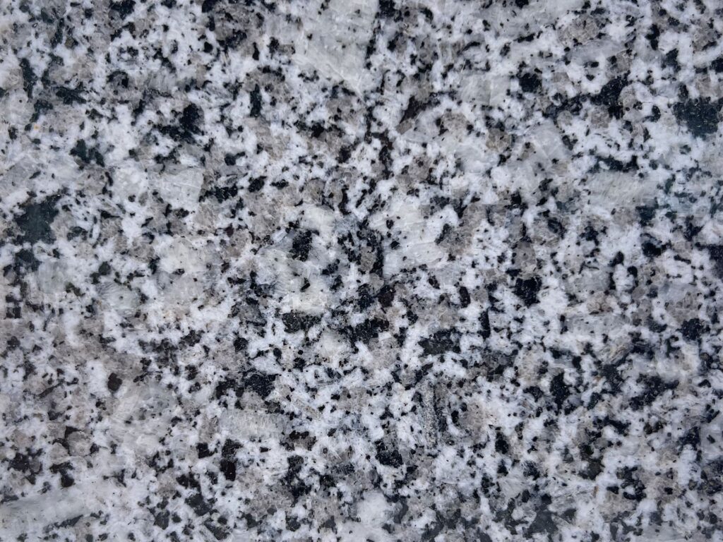 Exclusive G640 Luna Pearl Granite Stone Slabs and Countertops